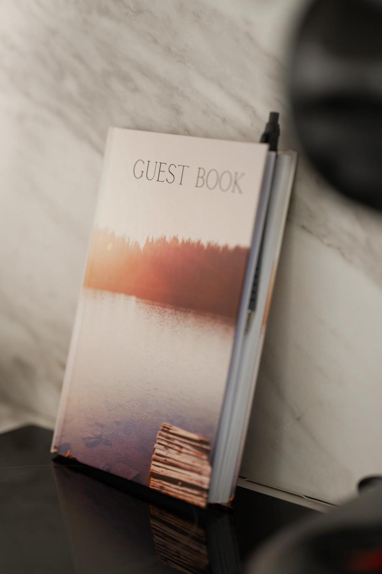 Lakescape - Waterfront Self- Catering Cabins エニスキリン エクステリア 写真