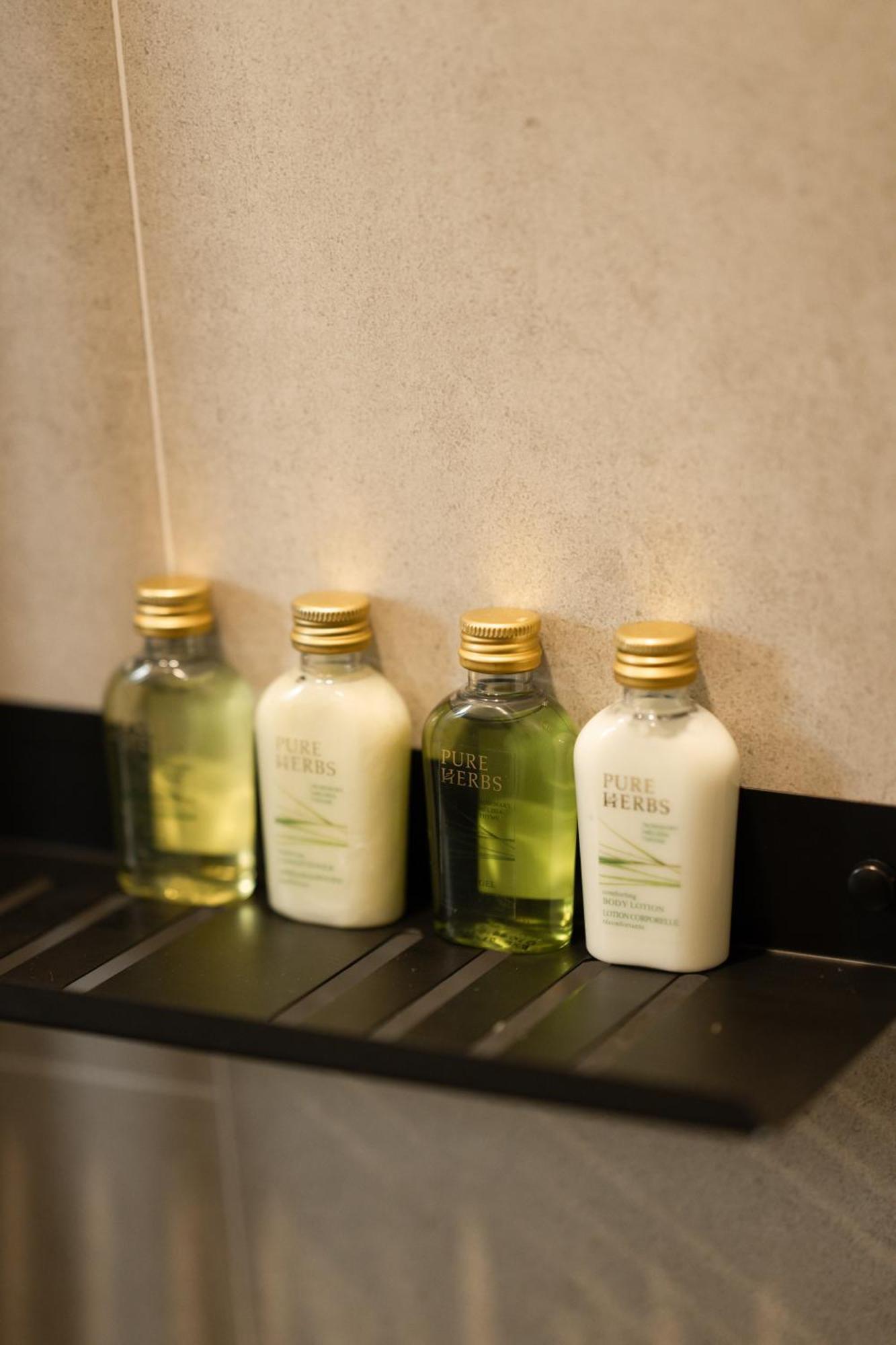 Lakescape - Waterfront Self- Catering Cabins エニスキリン エクステリア 写真