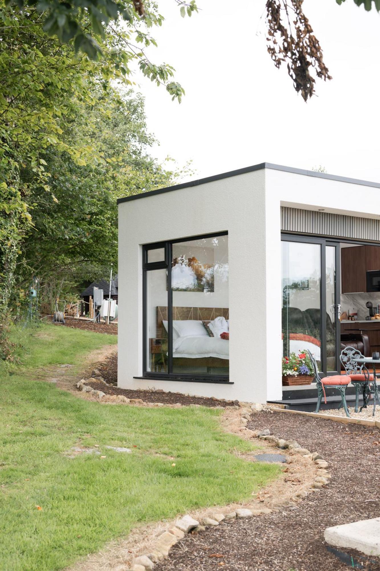 Lakescape - Waterfront Self- Catering Cabins エニスキリン エクステリア 写真